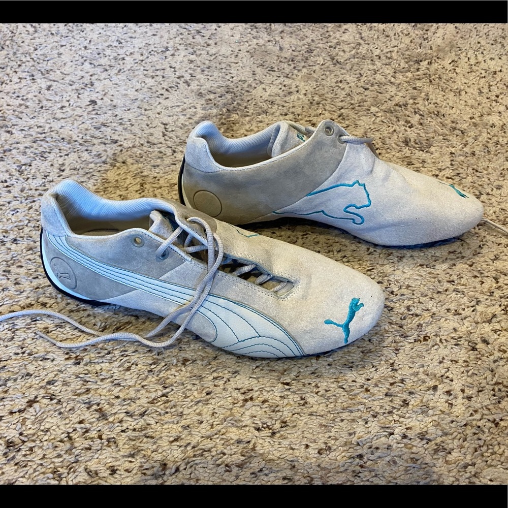 Women’s Puma Grey Suede tennis shoes, 11